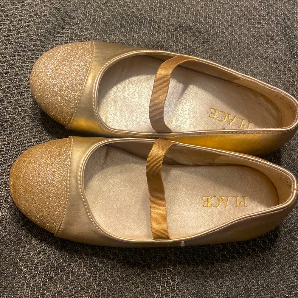 gold flats